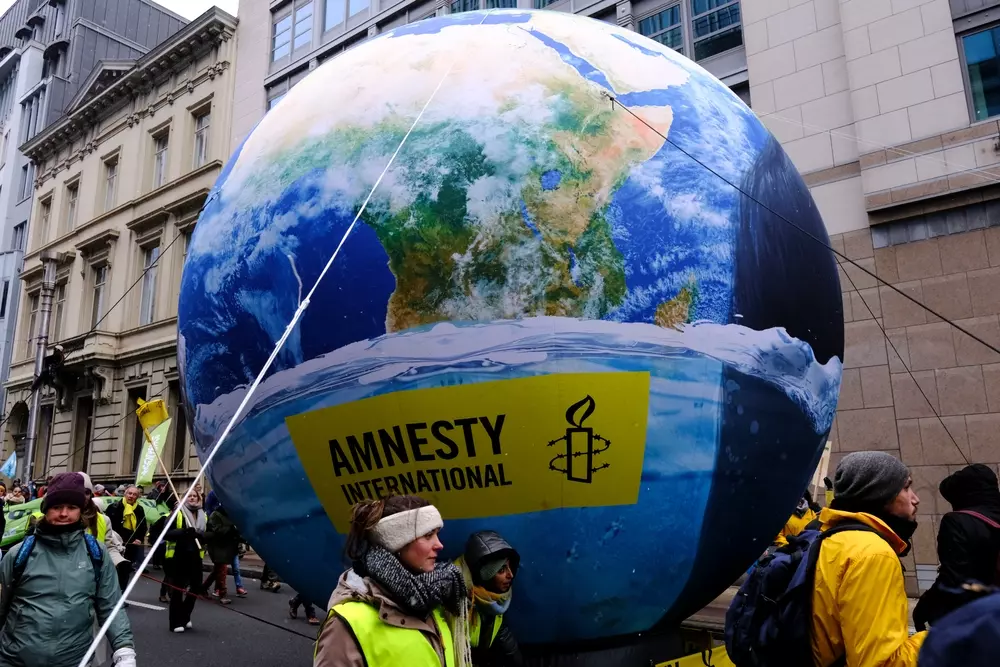 Jahresbericht von Amnesty International: Kritik an Bundesregierung