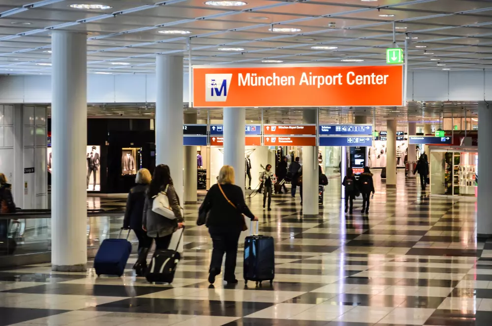 Münchner Flughafen von „Letzter Generation“ vorübergehend blockiert