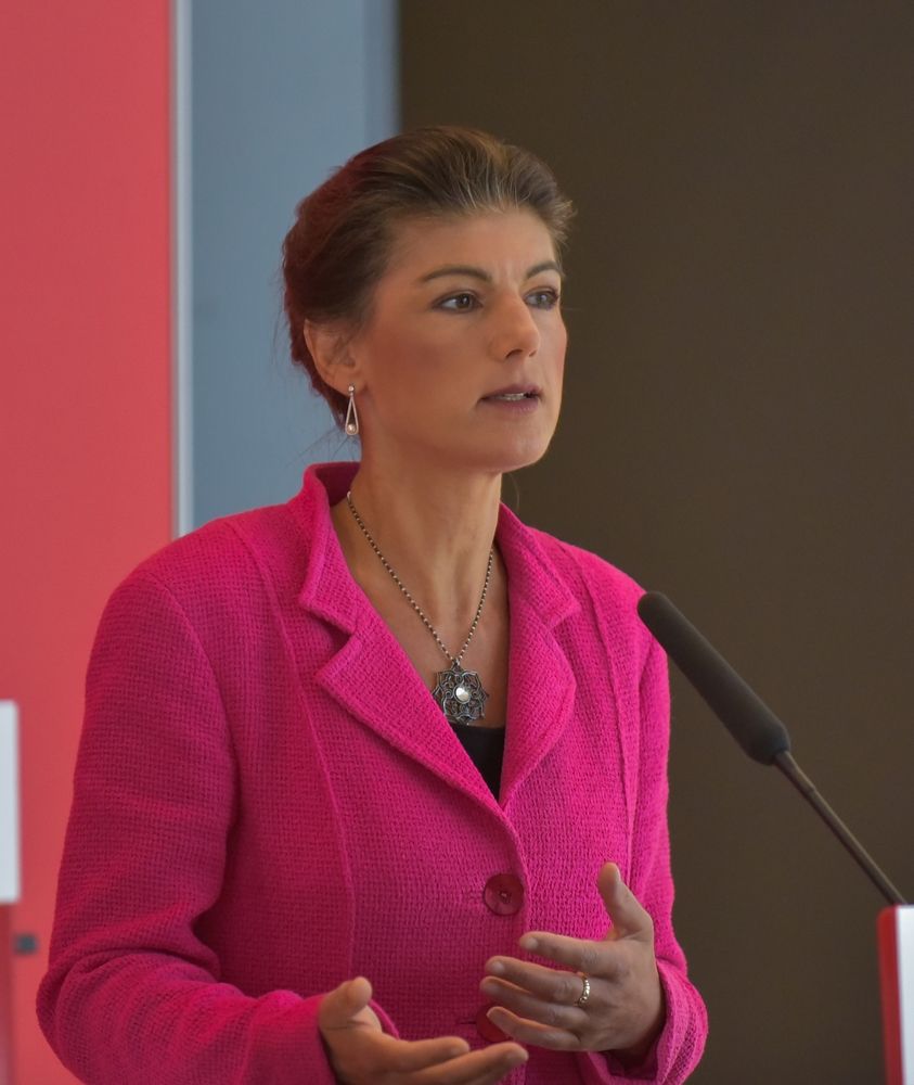 Wagenknecht: Übergriffigkeit der Grünen erinnert viele im Osten an die DDR