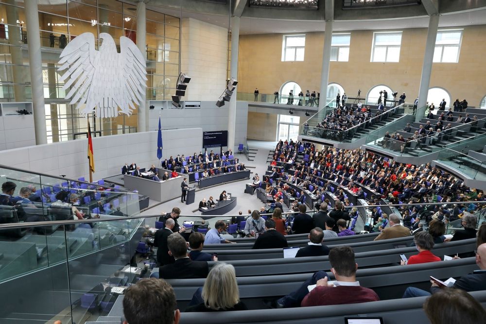 Bundestag billigt Staatshaushalt