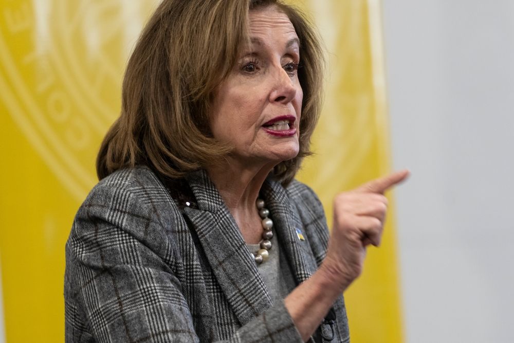 Pelosi beschuldigt Anti-Israel-Demonstranten mit dem Kreml verbündet zu sein