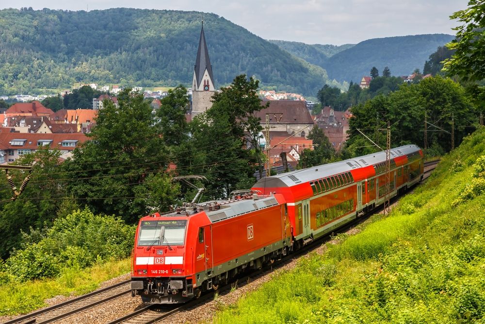 Bahn zieht „Notbremse“ wegen Sparkurs: Drohen noch mehr Verspätungen?