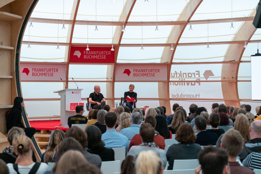 Weltgrößte Bücherschau: Die 76. Frankfurter Buchmesse ist eröffnet