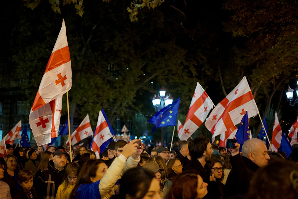 Nach Protesten in Georgien: Staatsanwaltschaft nimmt Ermittlungen wegen angeblicher Wahlfälschung auf