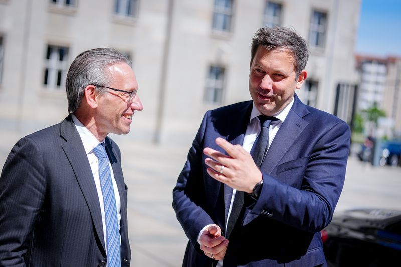 Klingbeil will Haushalt vor Sommerpause ins Kabinett bringen