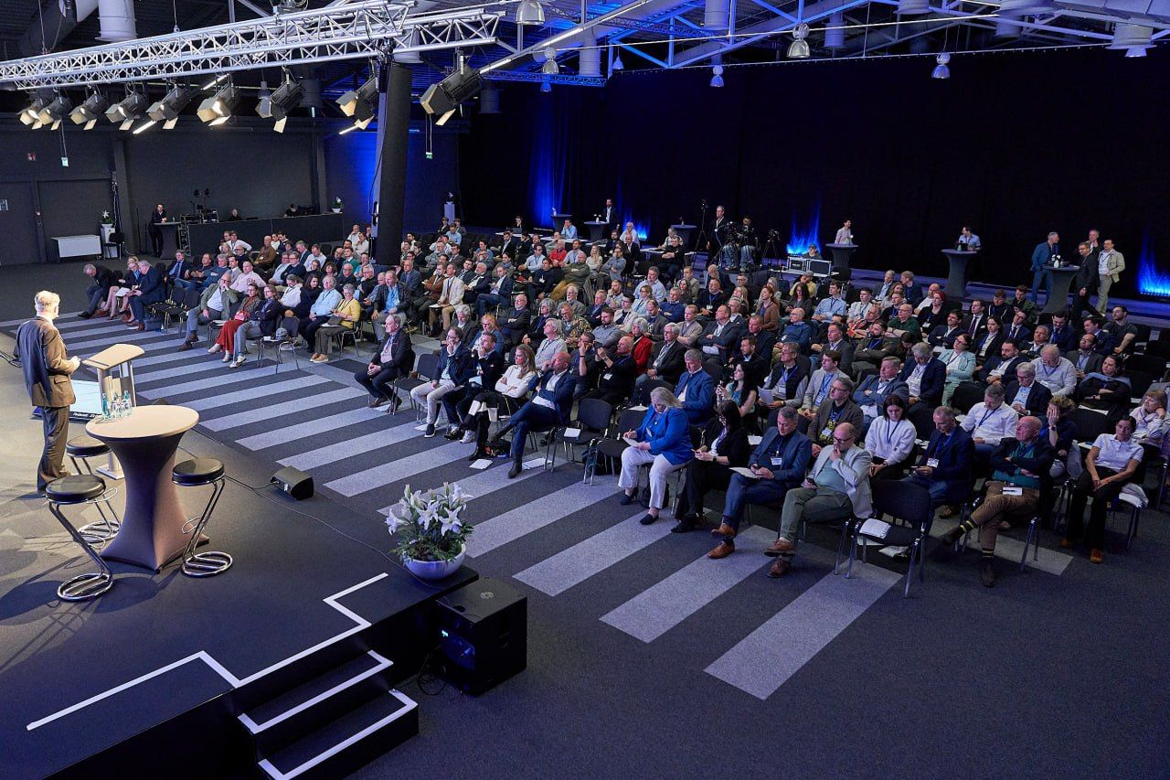 Kettensäge auf der Bühne